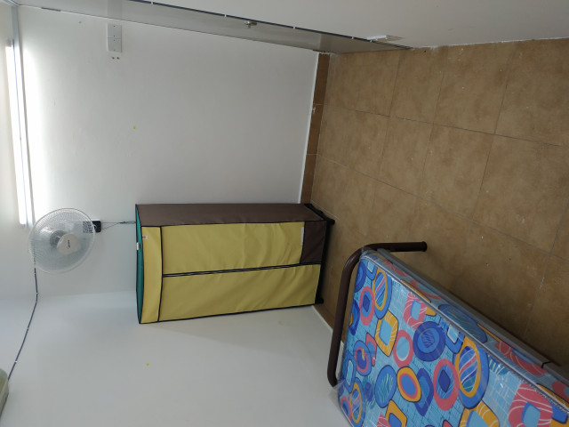 5 mins walking to mid valley