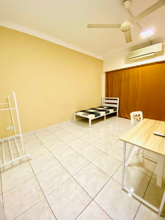 🆓1 Month Rental Single Room in Bdr Utama
