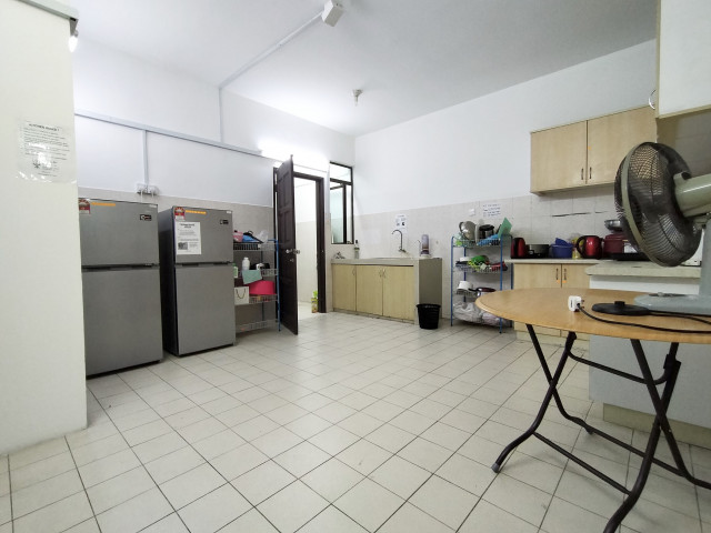 🆓1 Month Rental Single Room in Bdr Utama