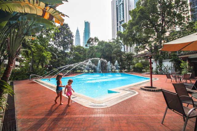 ❌NO SUCH ISSUE renting with us! Over 800+ rooms for you!! Fully Furnished room with FREE Daily Cleaning! You work 🧑🏻‍💻 We handle the mess! 💯