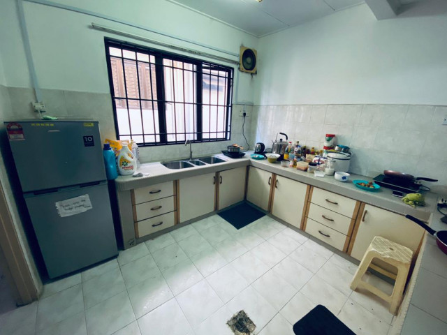 💓Single Room at Bandar Utama  ⭐Near to One Utama , MRT Bandar Utama, 1 Power House , First Avenue , Centre Point , IKEA , MRT Mutiara Damansara , Surian Tower