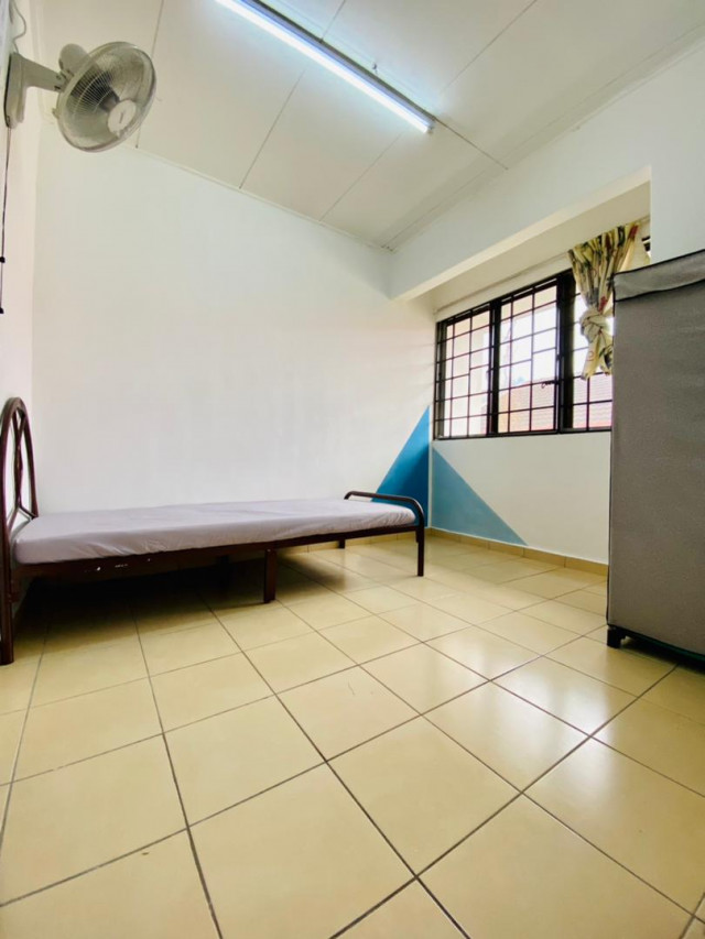 💓Single Room at Bandar Utama  ⭐Near to One Utama , MRT Bandar Utama, 1 Power House , First Avenue , Centre Point , IKEA , MRT Mutiara Damansara , Surian Tower