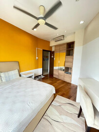 🚍Public Transportation Really Important To You! 🥺Need Spacious Room With KL View🏦! Mall🛒! 🆓 Switching! Large Room From RM1000 at Regalia