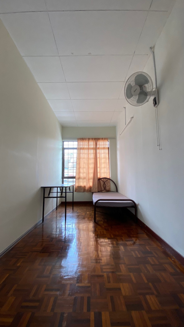 🔥Actual Room Photo 🔥Middle Room, Bandar Utama  🚶Easy Access to First Avenue, One Utama, 1powerhouse, Centrepoint, First City UC, Merchant Square