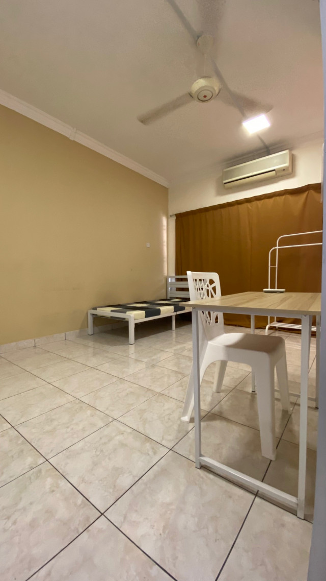 🔥Actual Room Photo 🔥Middle Room, Bandar Utama  🚶Easy Access to First Avenue, One Utama, 1powerhouse, Centrepoint, First City UC, Merchant Square