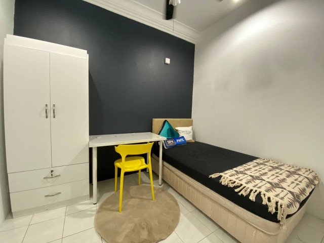 PWTC Area📍Near to Mall🛒 & Putra Trains🚆From RM 550 Without Paying Any Deposit💸 Rent The Right Room With Us👍🏻💯