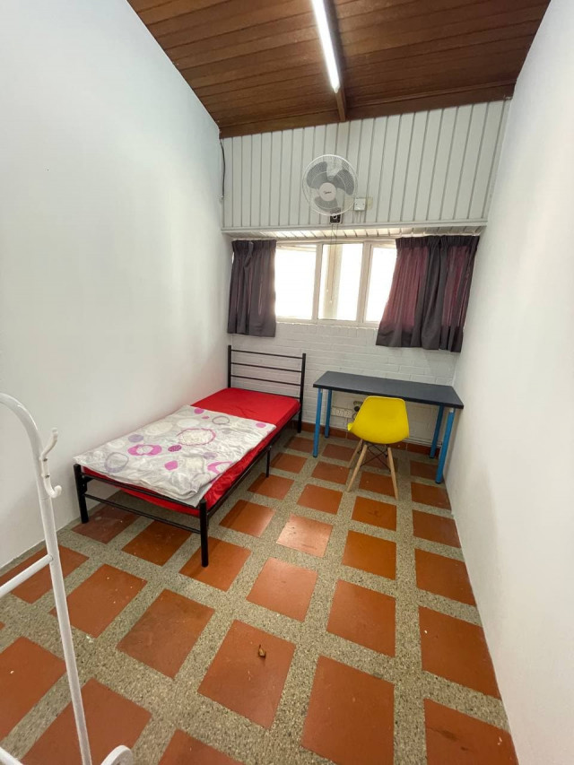 Say No More Deposit ❗Best Accommodation With Luxury Condominium🤩 Near KLCC, Ampang Park LRT ! Ensuite Medium Room Private With Nicest View From City