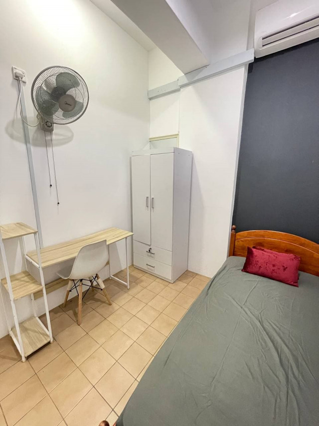 💥Starting new life in KL? 💥 Rent Fully Furnished room with FREE Daily Cleaning from RM 550 at KLCC area with NO Deposit! 🚶 Walking distance to lrt PUDU! 🔥