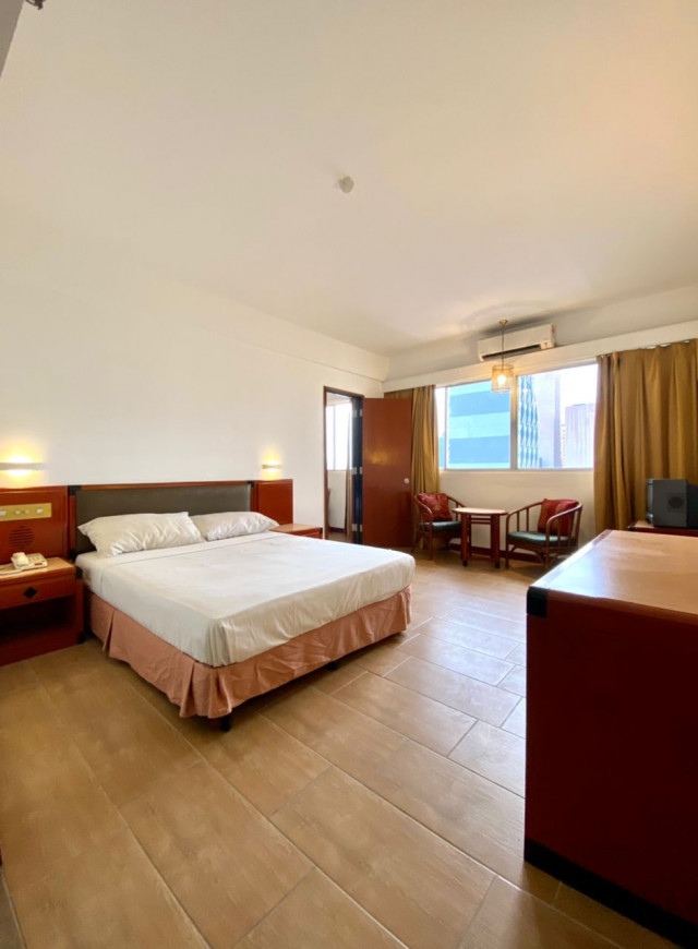 Limited Master Room Available @ Chow Kit - ( Walking Distance 3 Mins to Monorail / LRT Chow Kit )