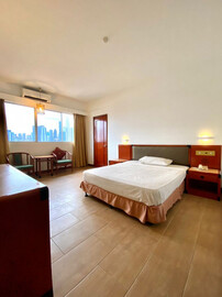 3 STAR Premium 🔥🔥🔥- ROOM FOR RENT With PRIVATE BATHROOM ⭐⭐ NEARBY 🌟 Chow Kit Monorail Station - 3 Mins 🌟 KLCC - Twin Towers - 10 Mins 🌟 China Town - 11 Mins 🌟 Pavillion, Bukit Bintang - 14 Mins