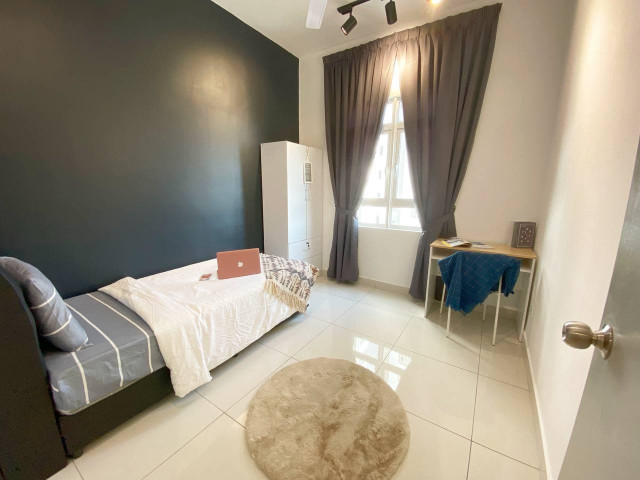 First Time Renting in KL?? 😋 Well We Got Youu 🙋🏻‍♀️ Rent Room with Zero Deposit & Fully Furnished Room❗ Walk to LRT Titiwangsa & HKL ⛲Enjoy FREE Wifi & Free Cleaning 🧹